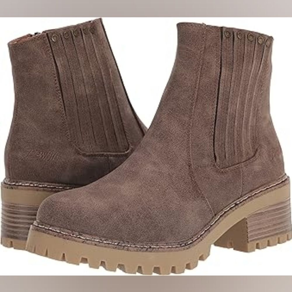 (S-4153)   Blowfish Malibu womens Leah Taupe Prospector Sz 10